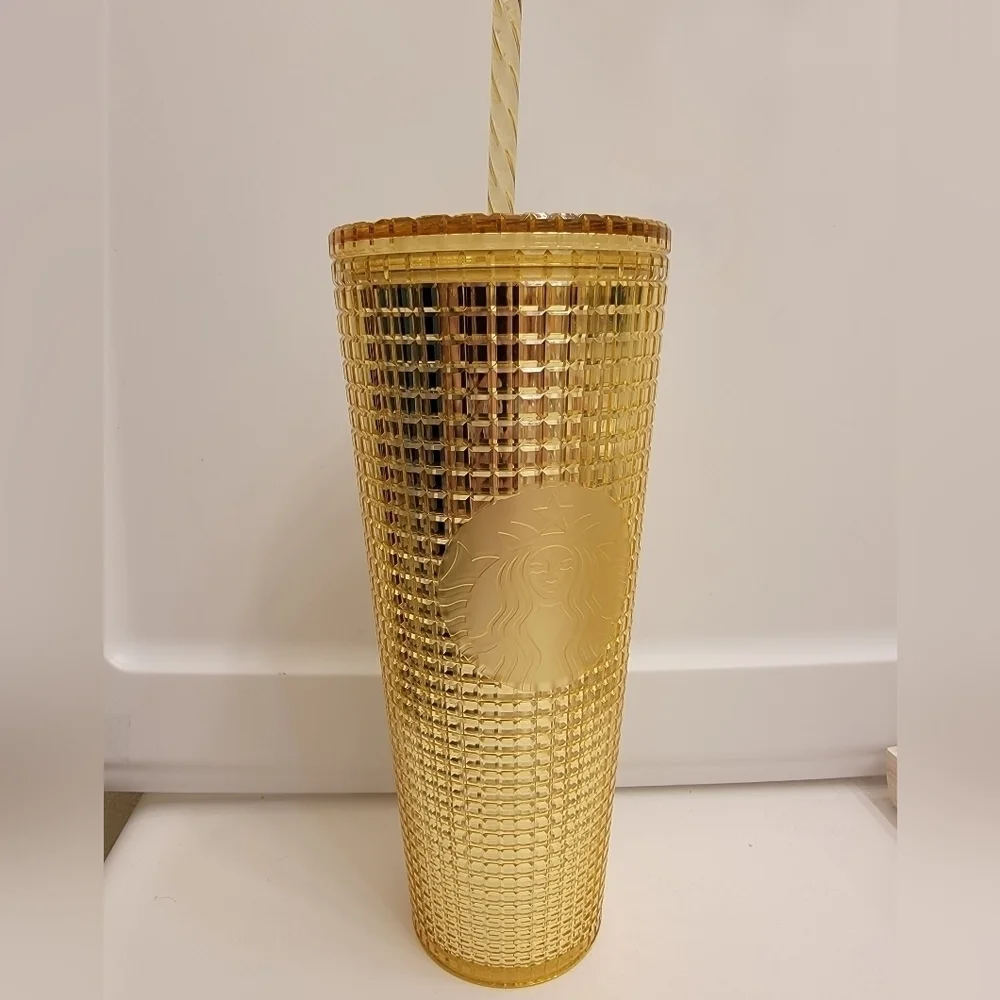 NWT Starbucks LATAM Gold Venti Grid Tumbler